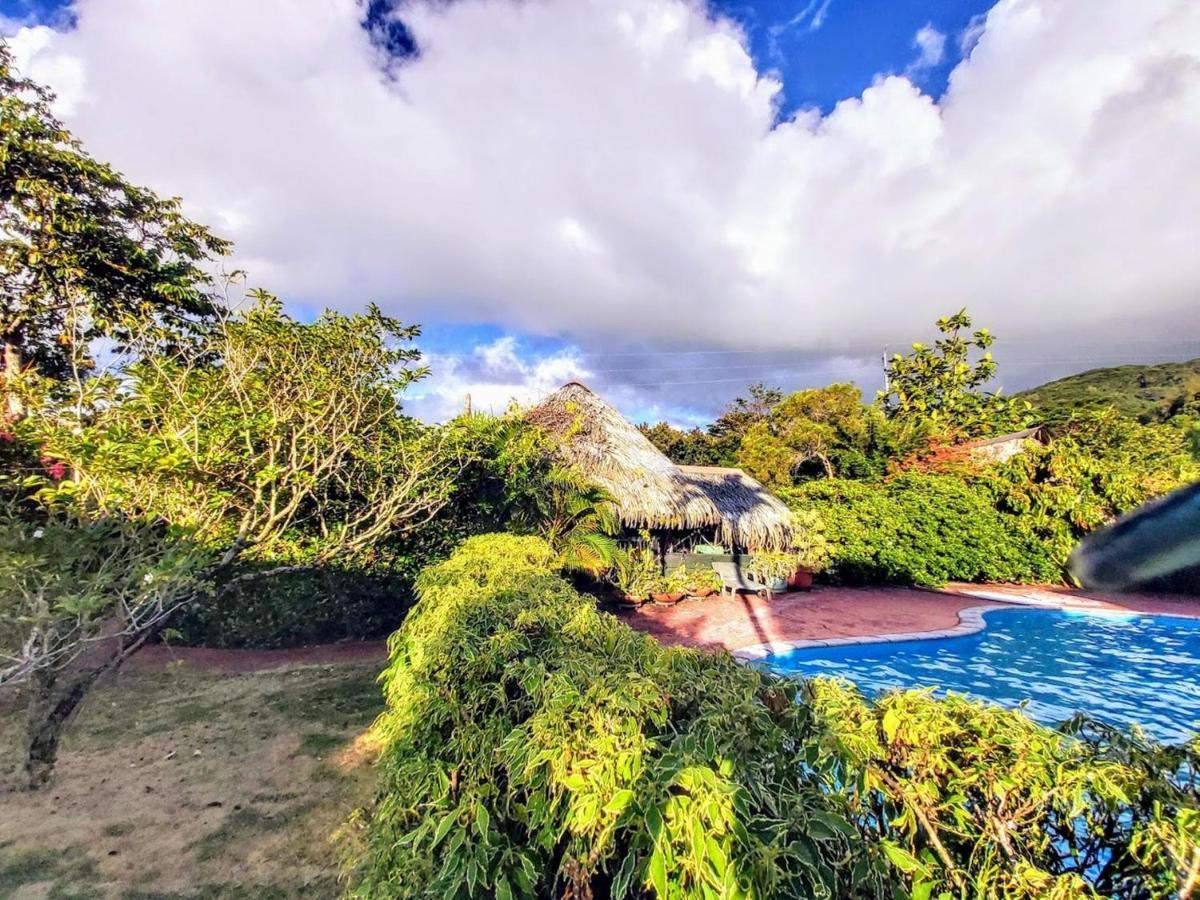 Huahine - Bungalow Tiare ファール エクステリア 写真